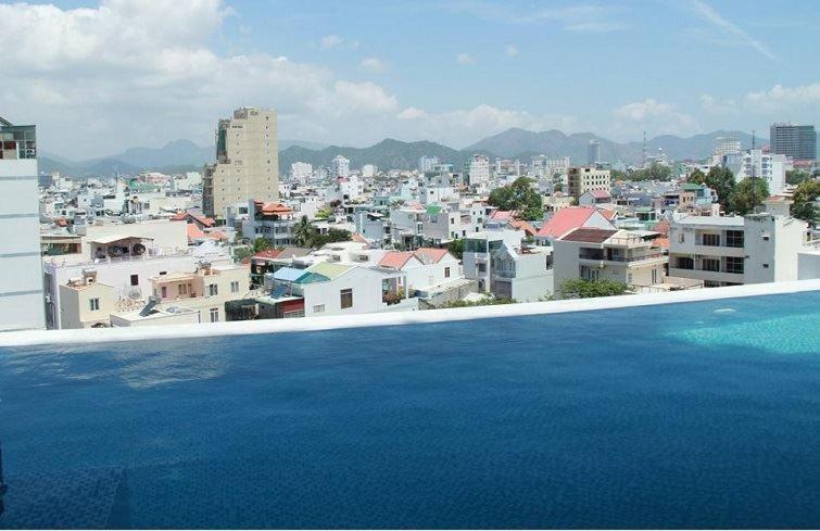 Daisy Hotel Nha Trang Exterior photo