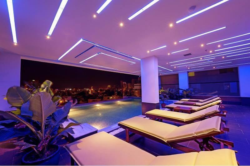 Daisy Hotel Nha Trang Exterior photo