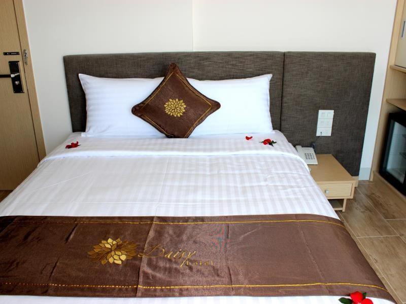 Daisy Hotel Nha Trang Exterior photo